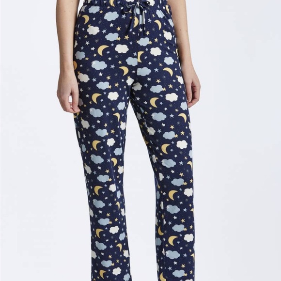 🆕 Women’s Pajamas - M - Picture 4 of 5